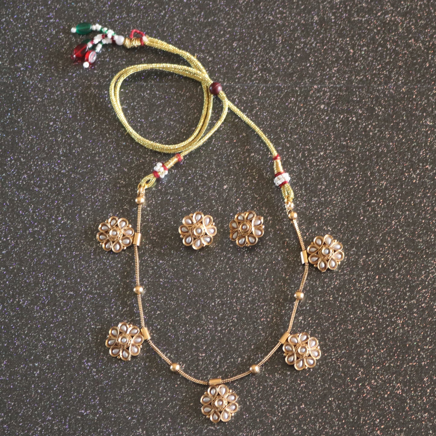 Floral Grace Necklace & Earring Set (White)
