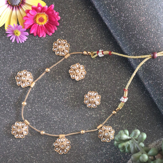 Floral Grace Necklace & Earring Set (White)