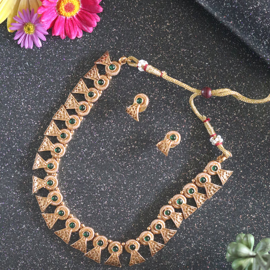 Verdant Triangle Necklace & Earrings (Green)